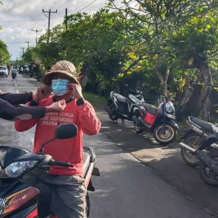 Album : Pembagian Masker dan Penyemprotan Disinfektan 